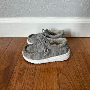 Hey Dude Wally Sneakers Slip On Shoes Toddler Boys Size 5 Linen Stone